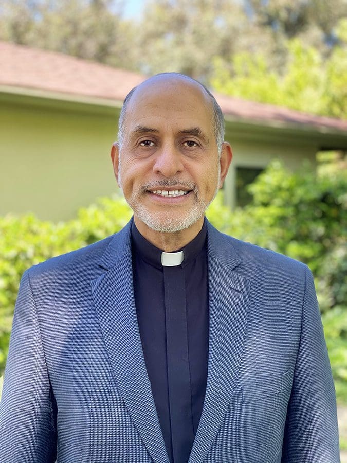 Father Albert Bahhuth : Pastor